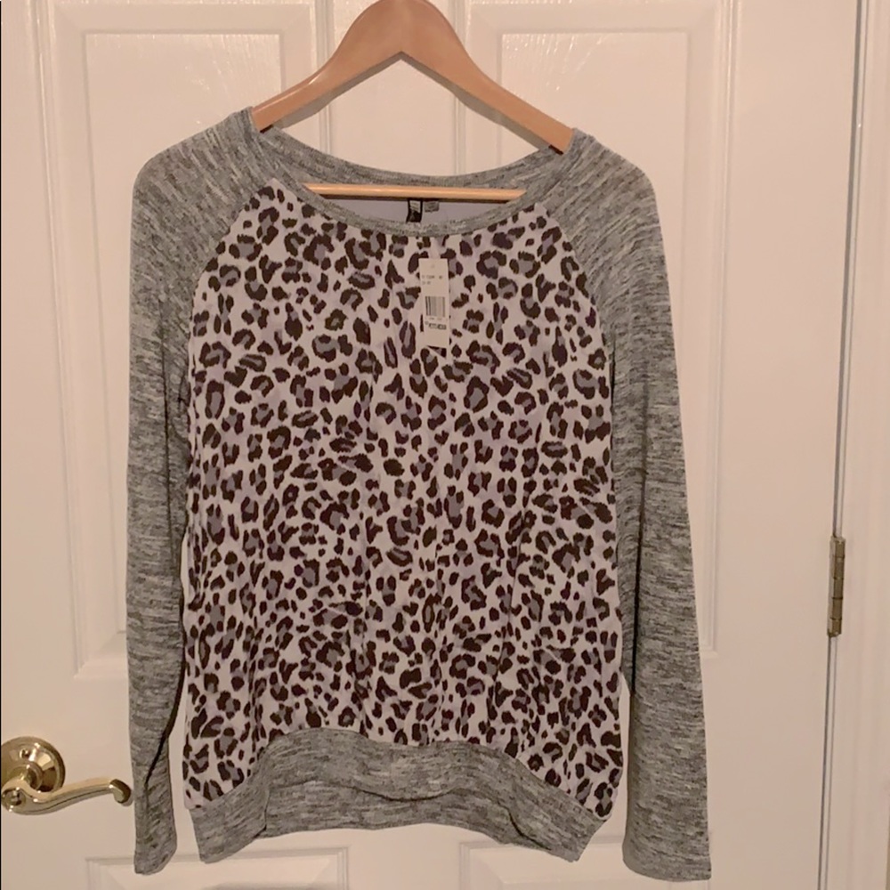 KUT from the Kloth gray leopard sweater size MP